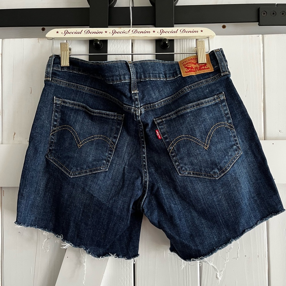 Levi’s cutoff shorts